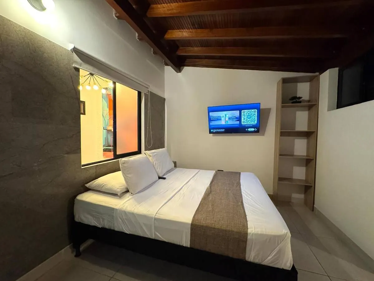 Urbanity Living Aparthotel Medellin 0*,